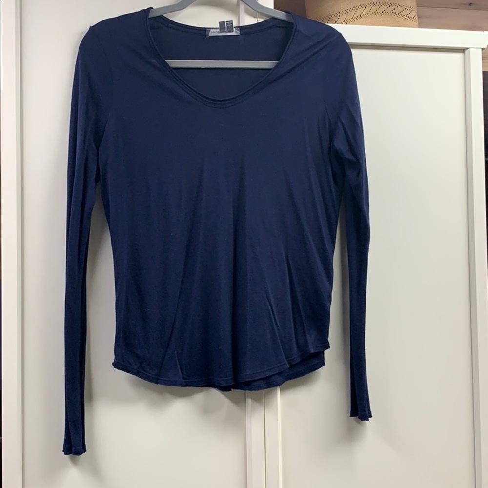 Vince top- navy blue
